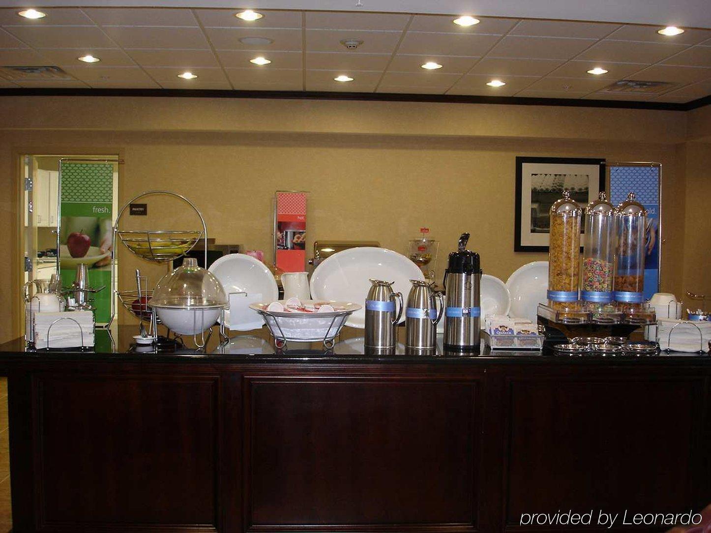 Hampton Inn & Suites Лаббок Ресторан фото