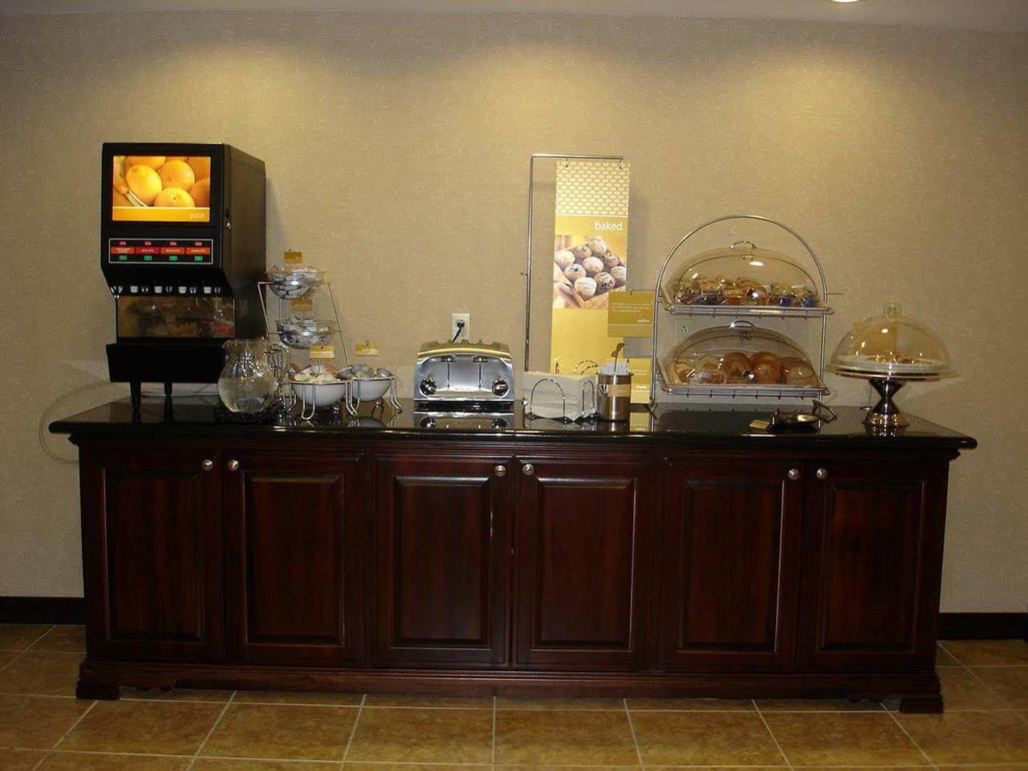 Hampton Inn & Suites Лаббок Экстерьер фото